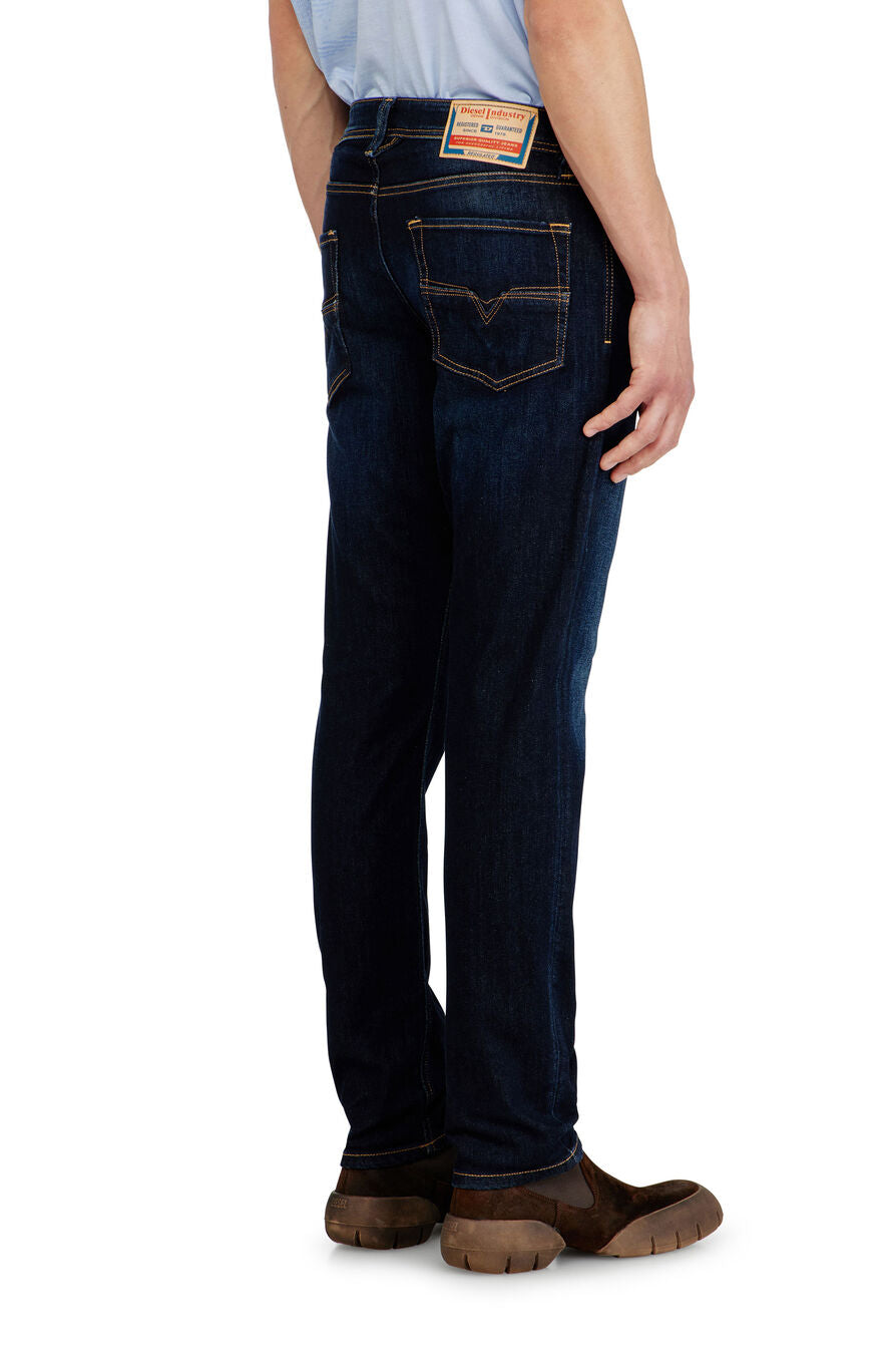 Diesel - 1986 Larkee Beex Jean - 09Q15 Wash