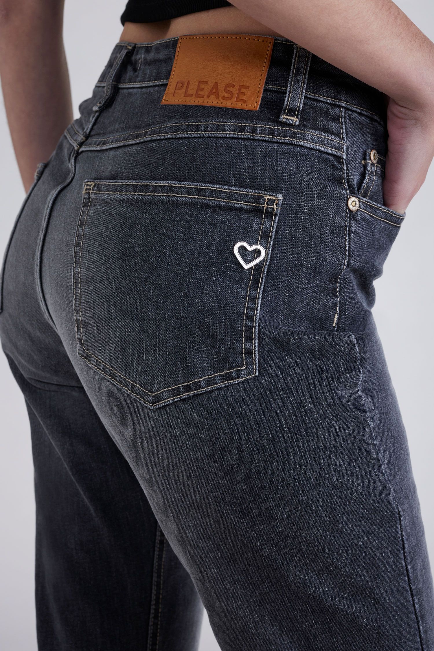 Please - Cropped Faded-Effect Straight Jean - Nero Denim
