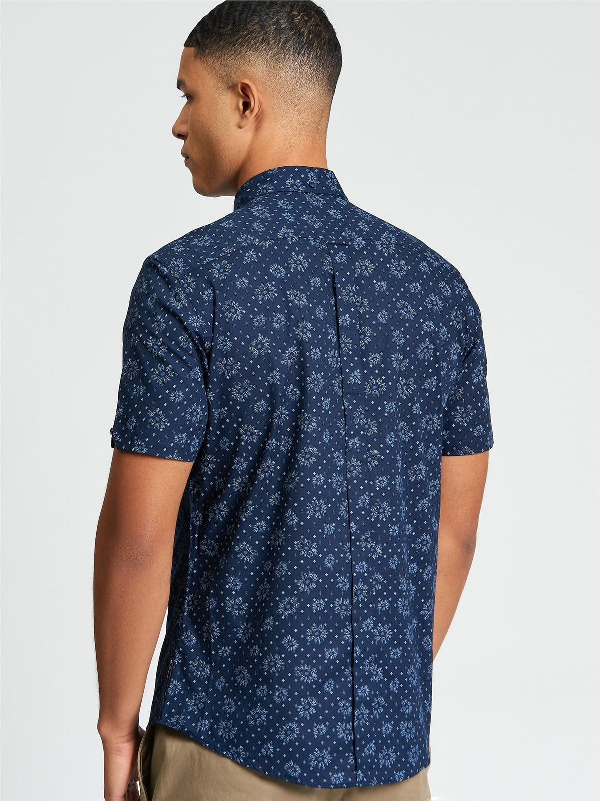 Ben Sherman - Floral Geo Print SS Shirt - Dark Navy