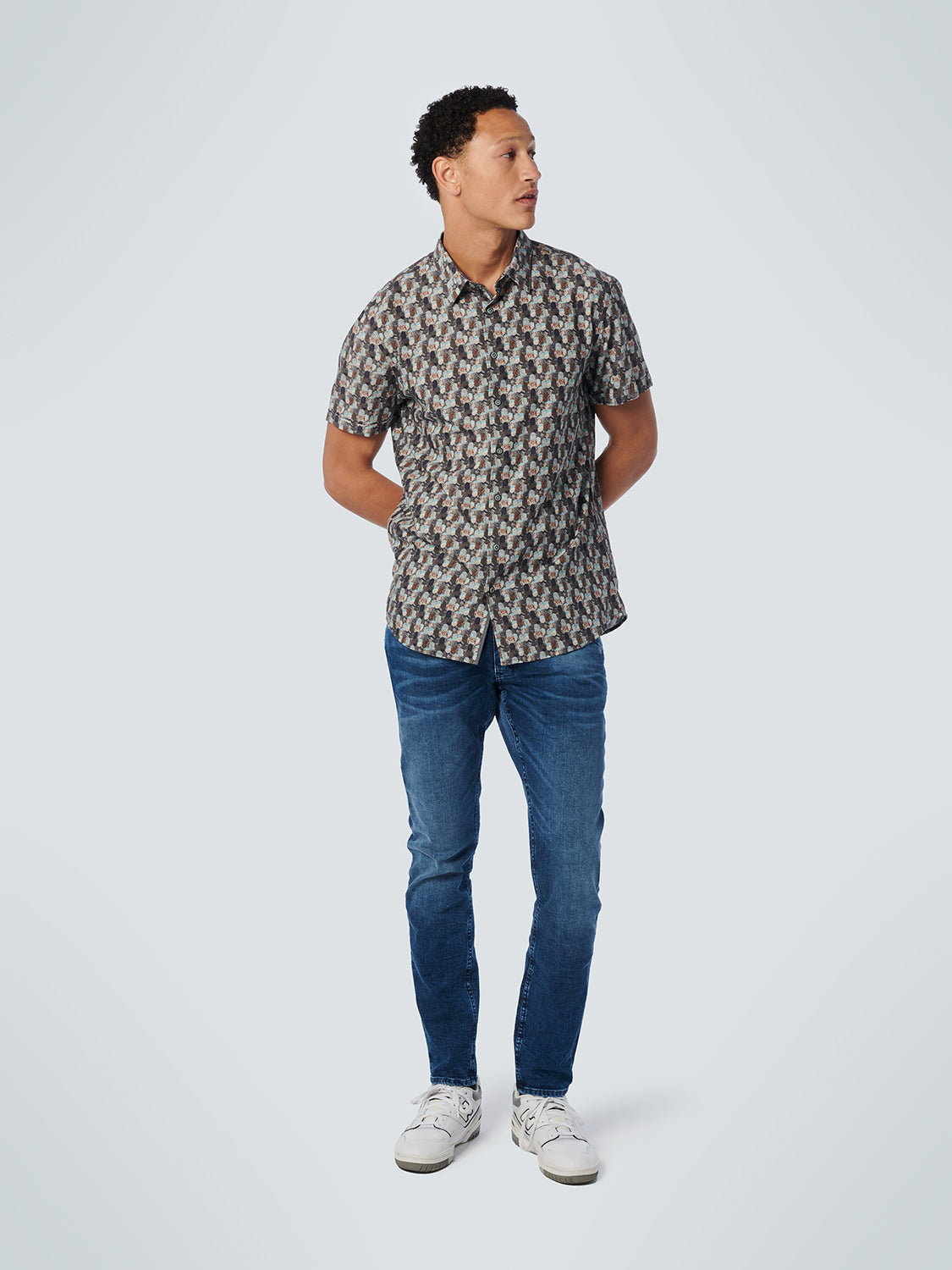 No Excess - Charcoal Printed SS Shirt - Light Aqua