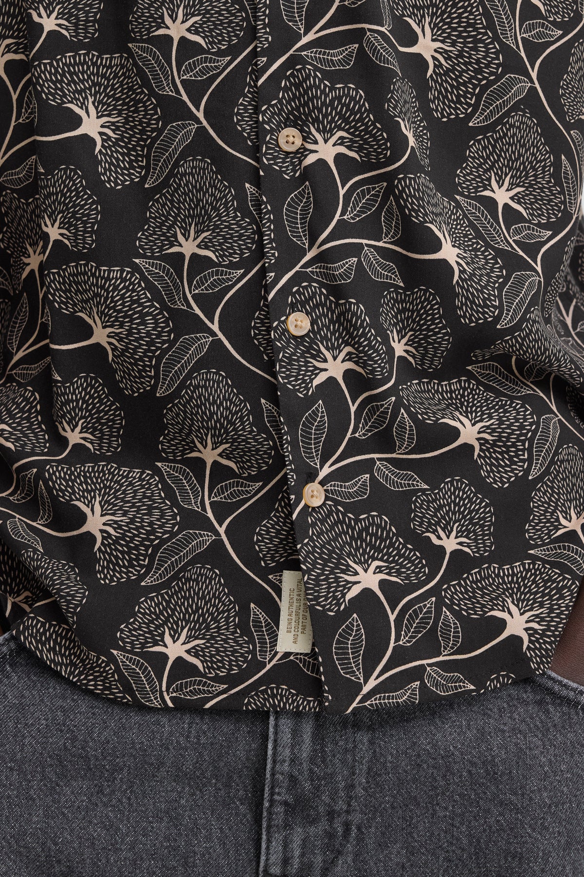 Blend - Tree Print SS Shirt - Black Beauty