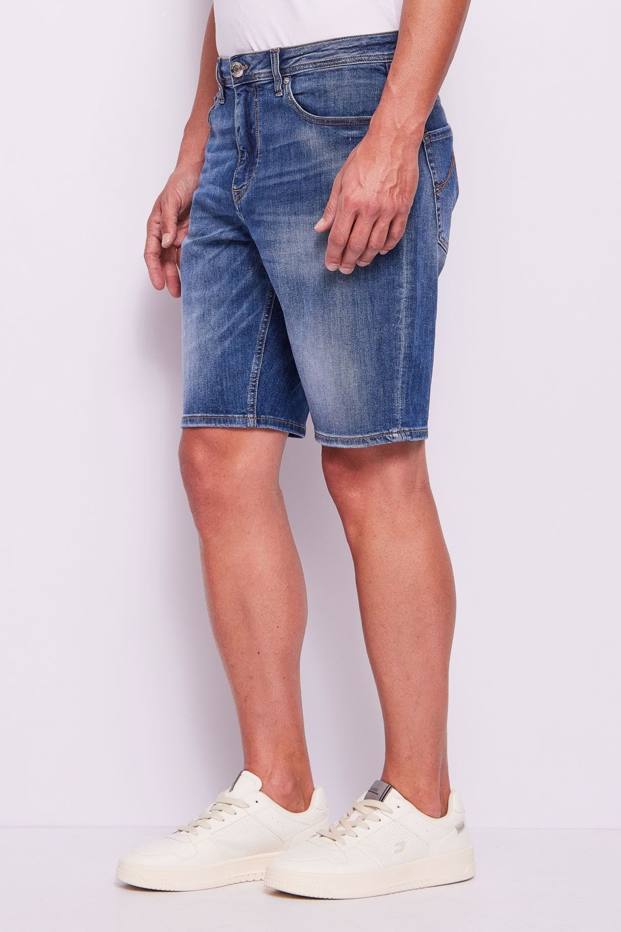 Gaudi - Liam Short - Medium Wash