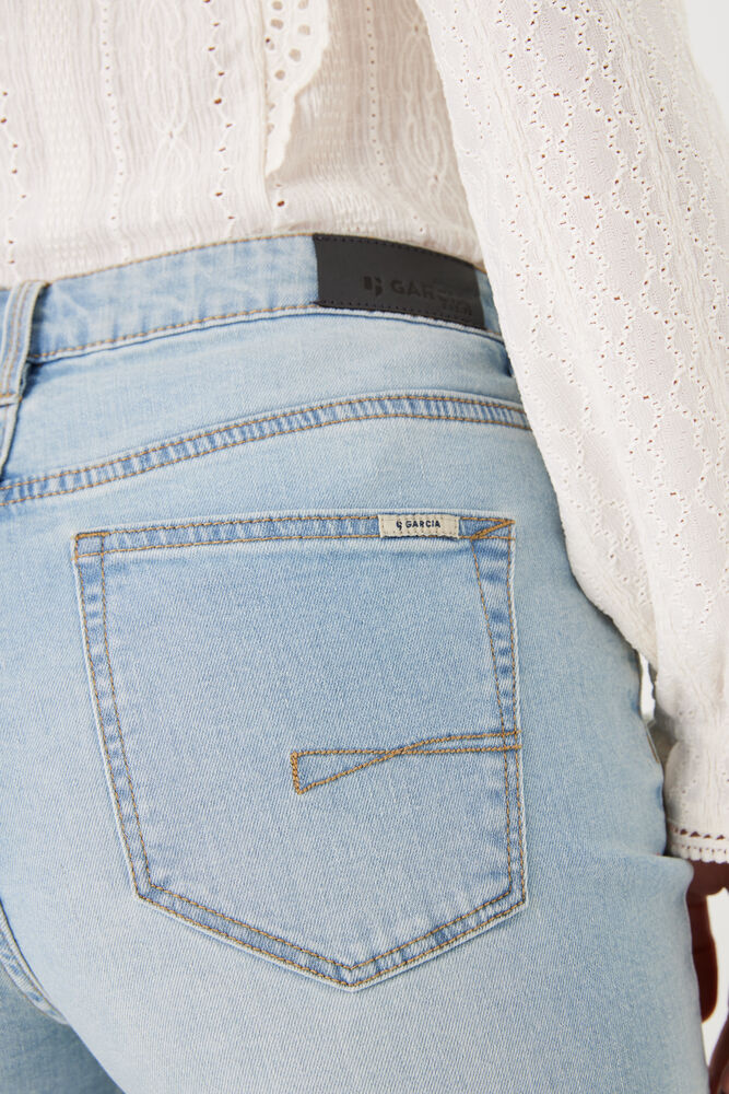 Garcia - Celia Slim Bermuda Short - Light Used
