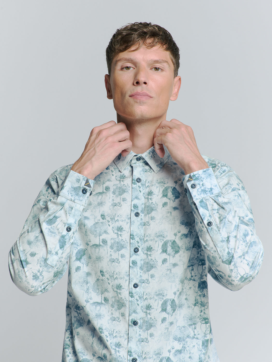 No Excess - Allover Printed Stretch Shirt - Chalk