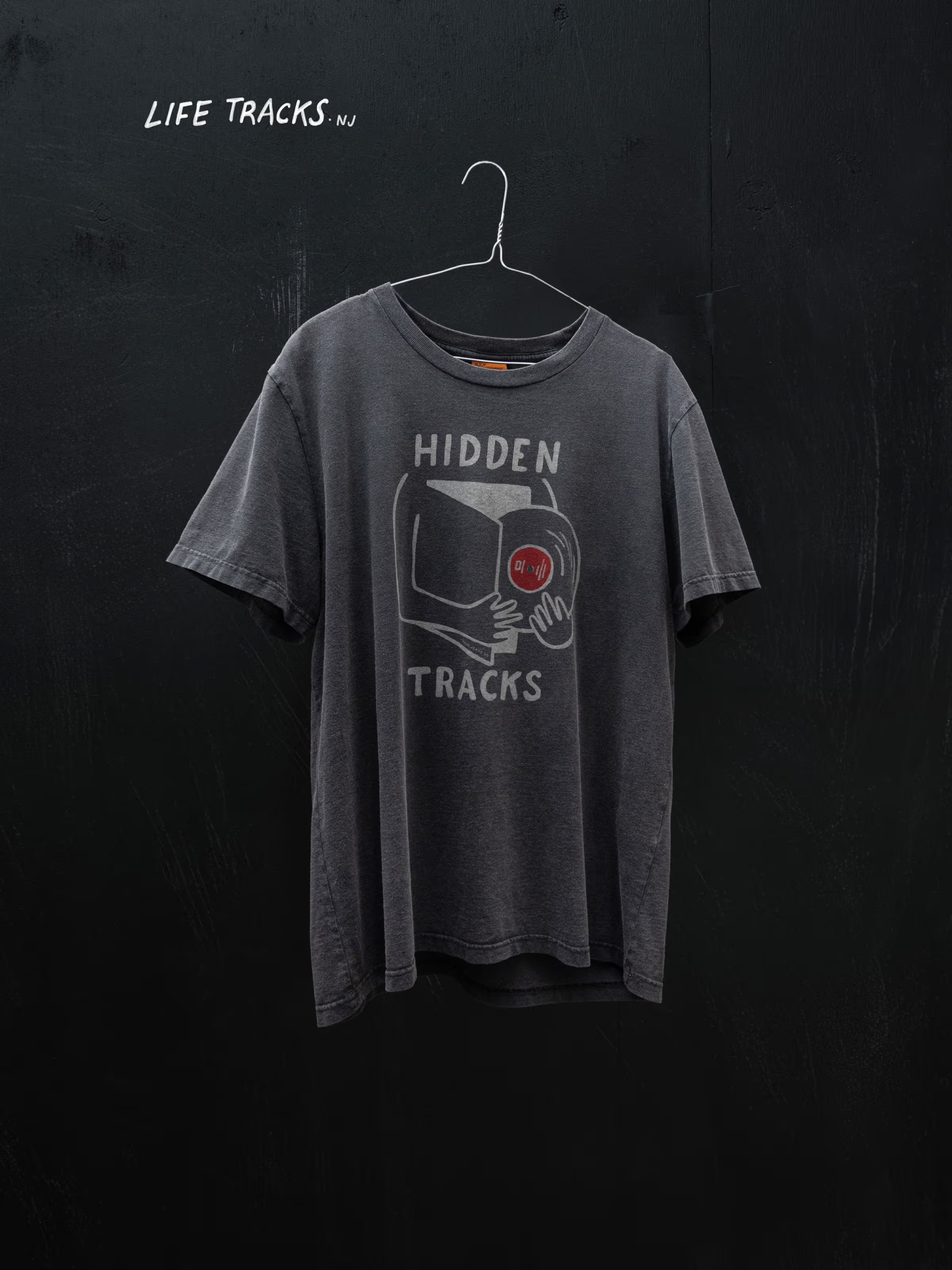 Nudie - Roy Hidden Track Tee - Antracite