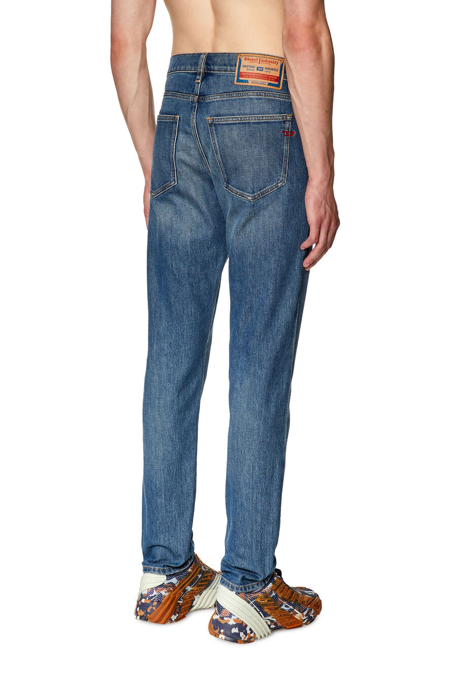 Diesel - 2019 D-Strukt Jean - 09F88 Wash
