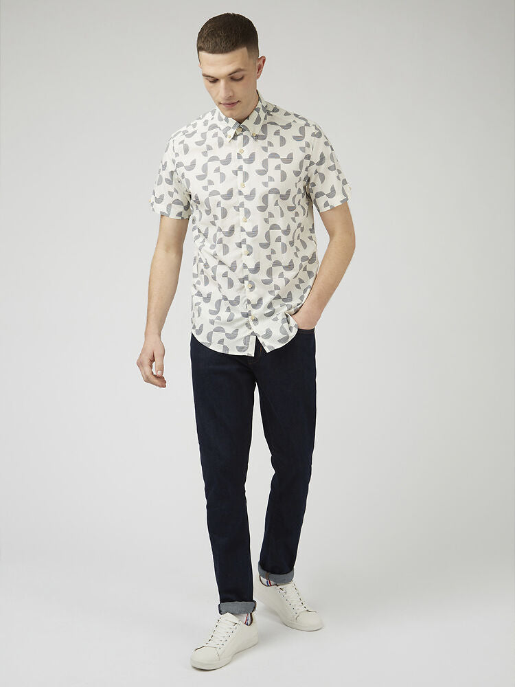 Ben Sherman - Linear Texture Print SS Shirt - Ivory