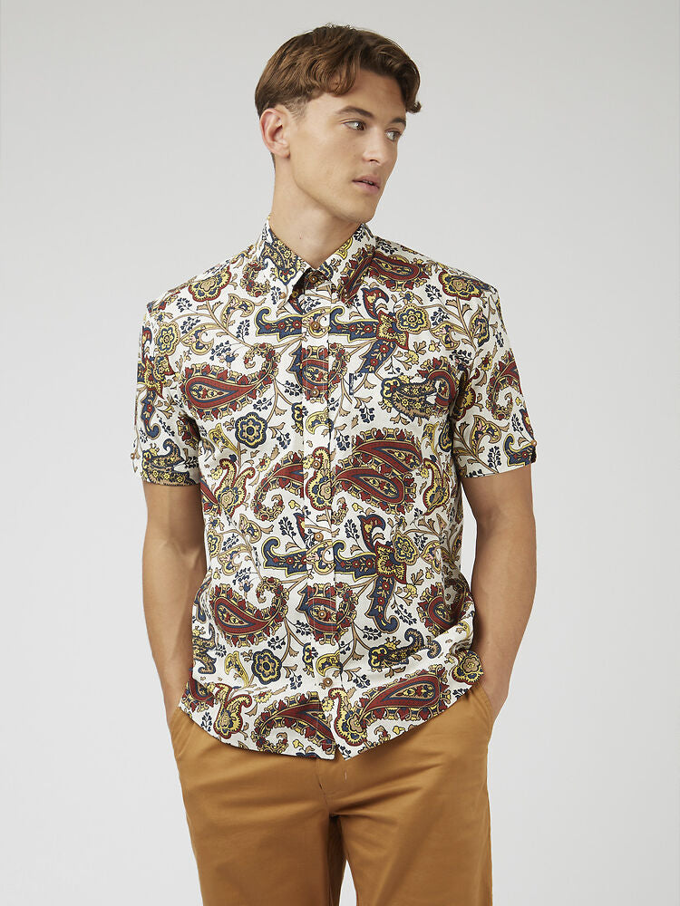 Ben Sherman - Large Paisley Print SS Shirt - Ivory