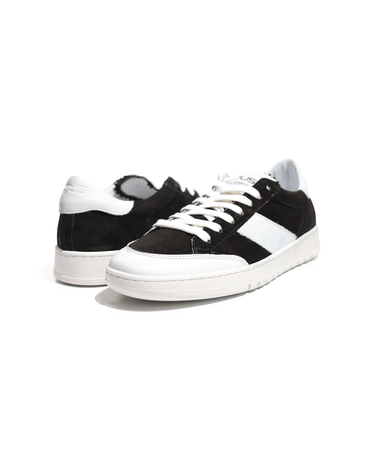 MJUS - Equipman Sneaker - Black/White