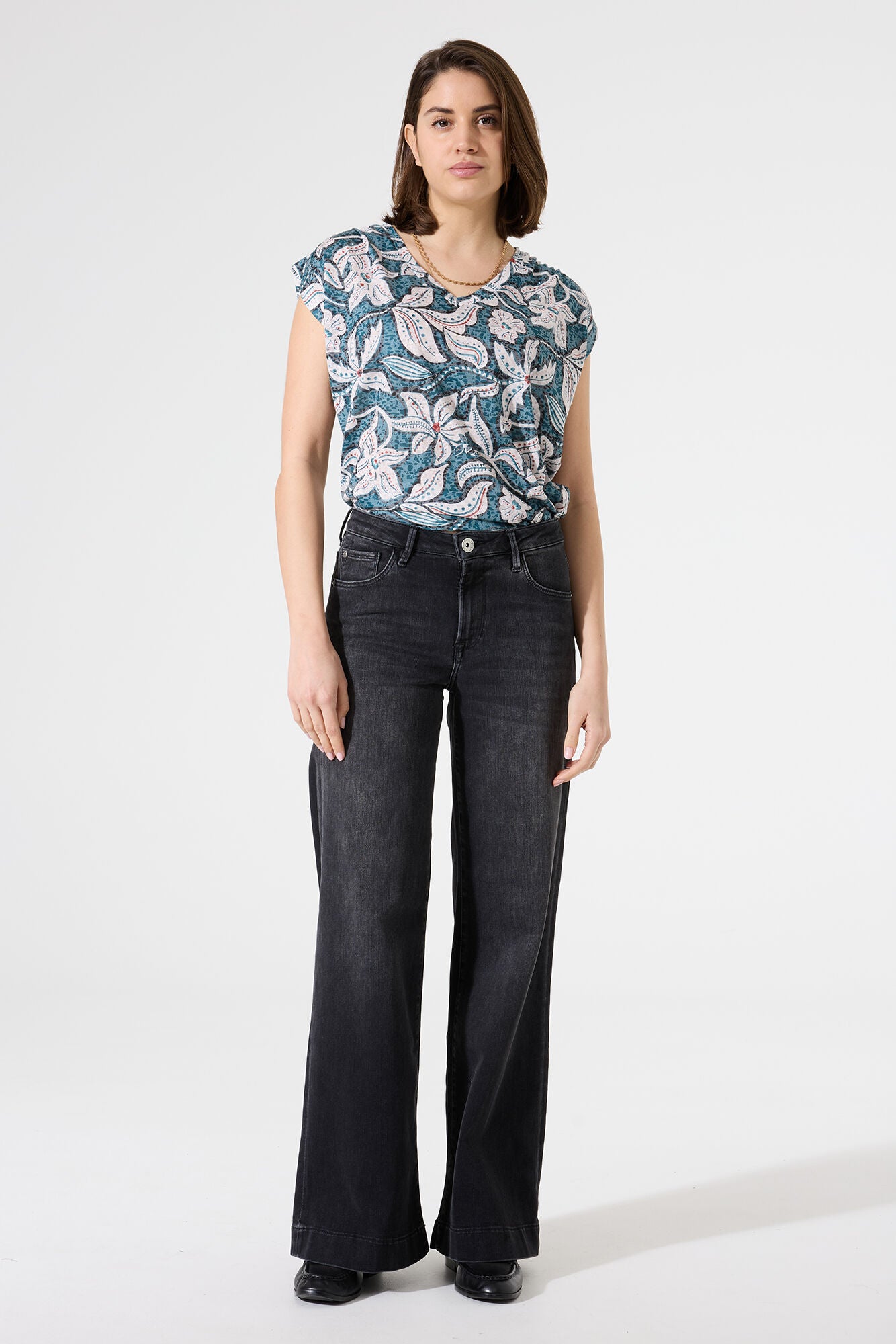 Garcia - Printed V-Neck Tee - Blue Lagoon