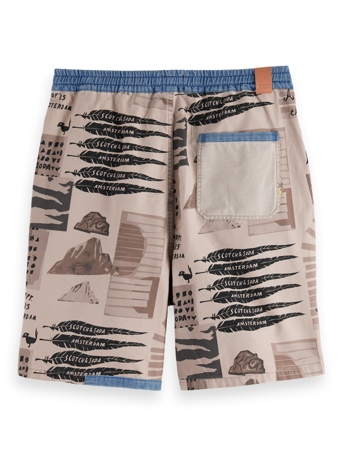 Scotch & Soda - Loose Fit Printed Washed Bermuda Short - Art Dept Collage White Colourblock