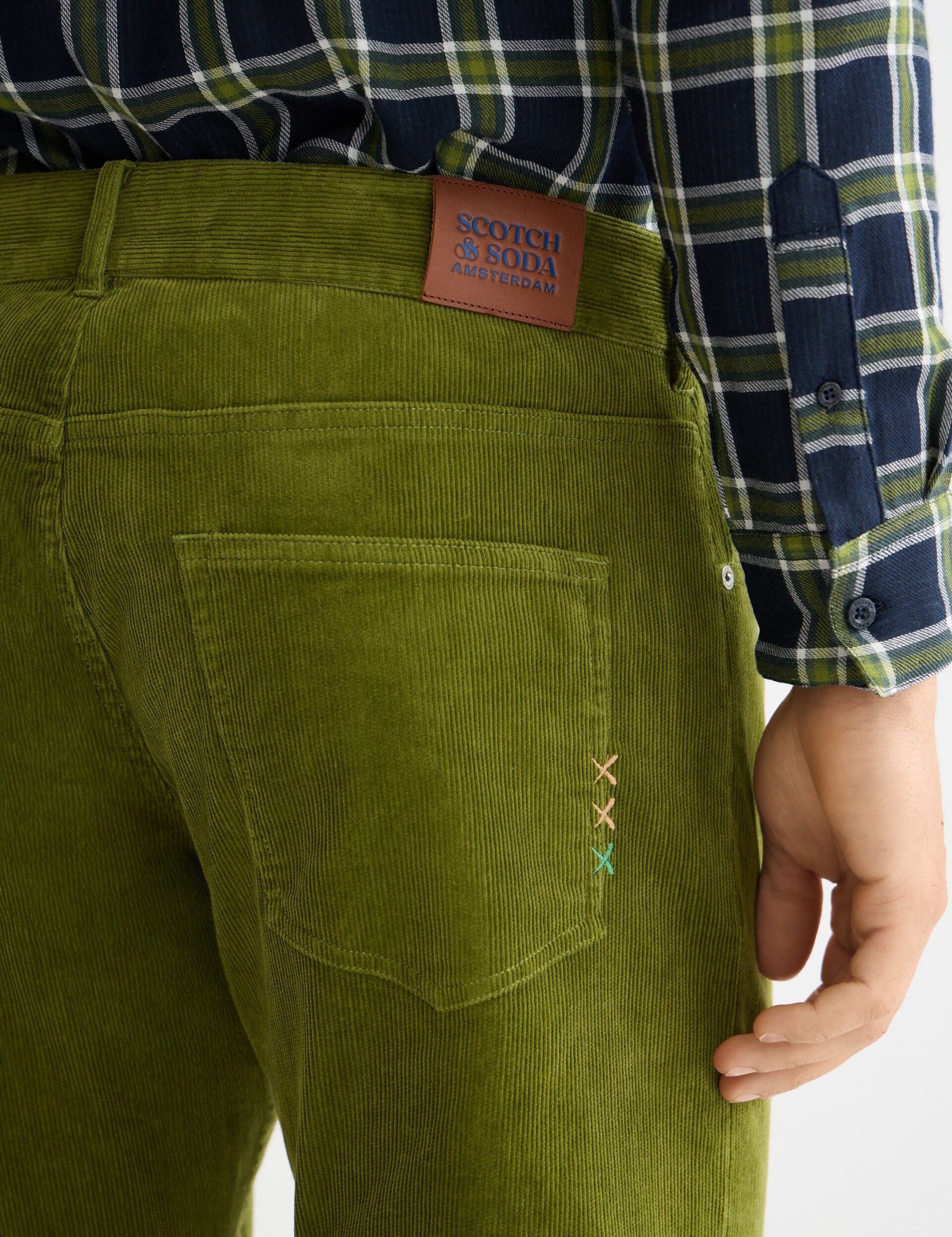 Scotch & Soda - The Zee Straight Corduroy Pant - Calla Green