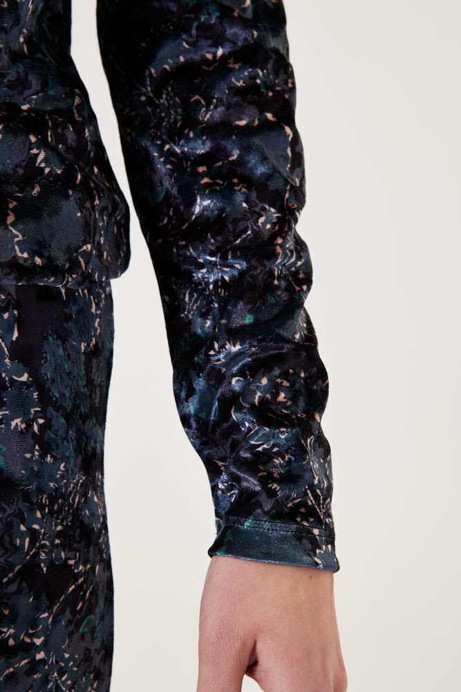 Garcia - Velvet LS Top - Black/Dark Blue