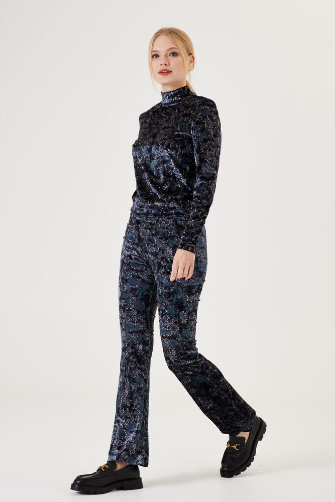 Garcia - Velvet LS Top - Black/Dark Blue