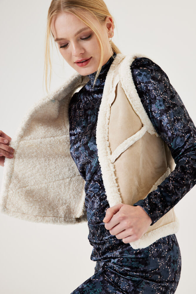 Garcia - Faux Sheepskin Waistcoat - Nomad