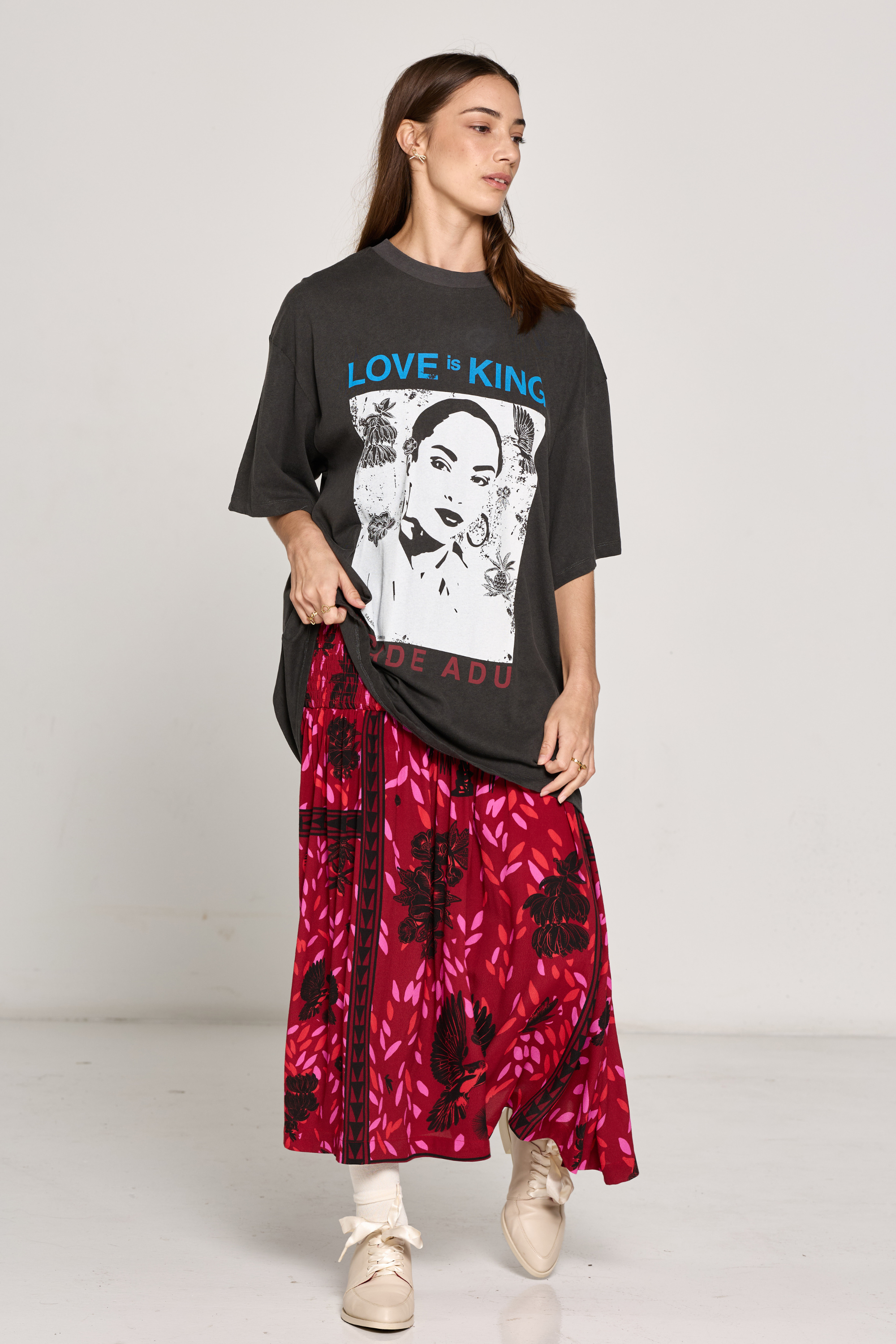 Salasai - Love Is King Tee - Black