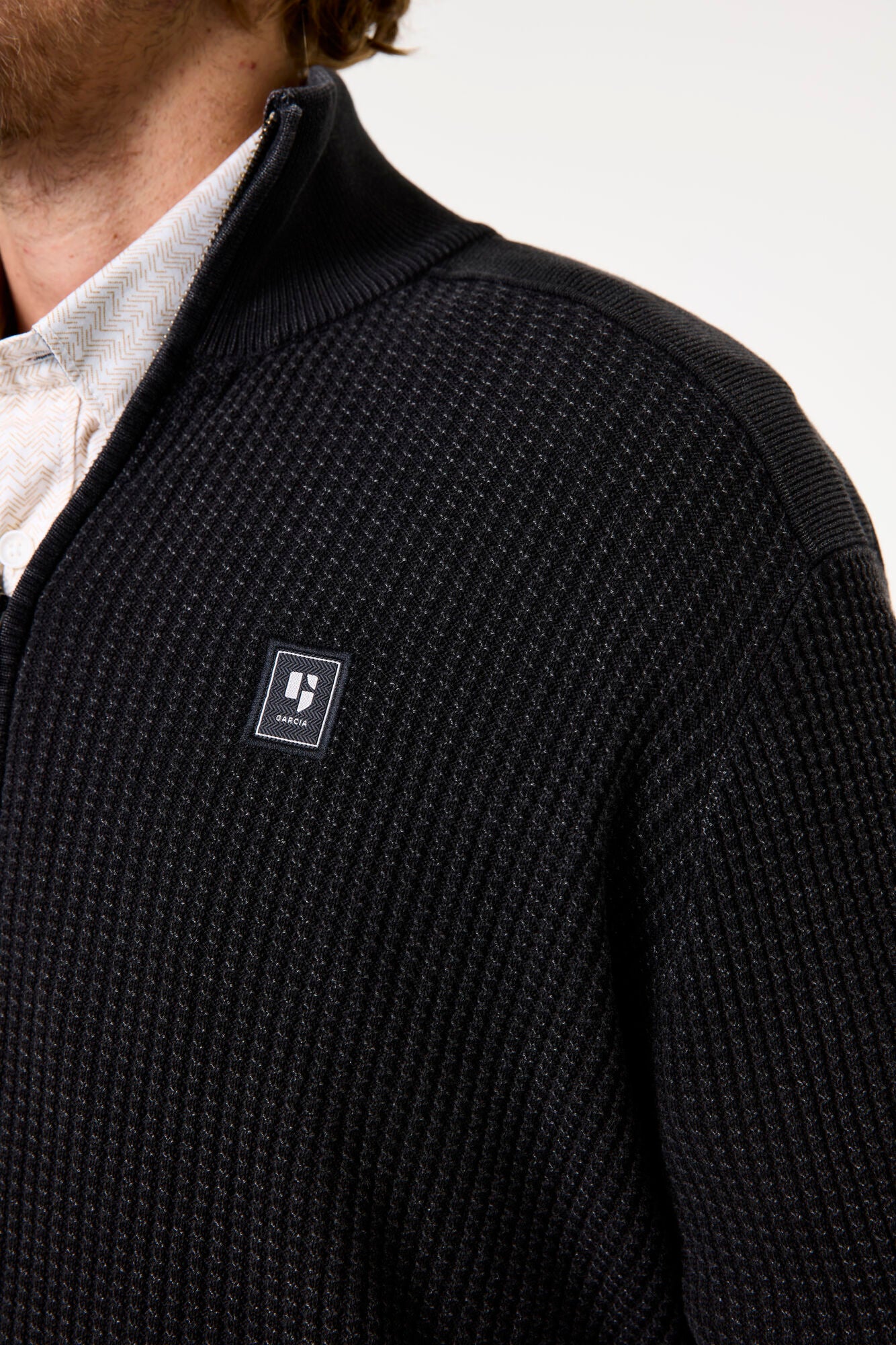Garcia - Zipped Cardigan - Black