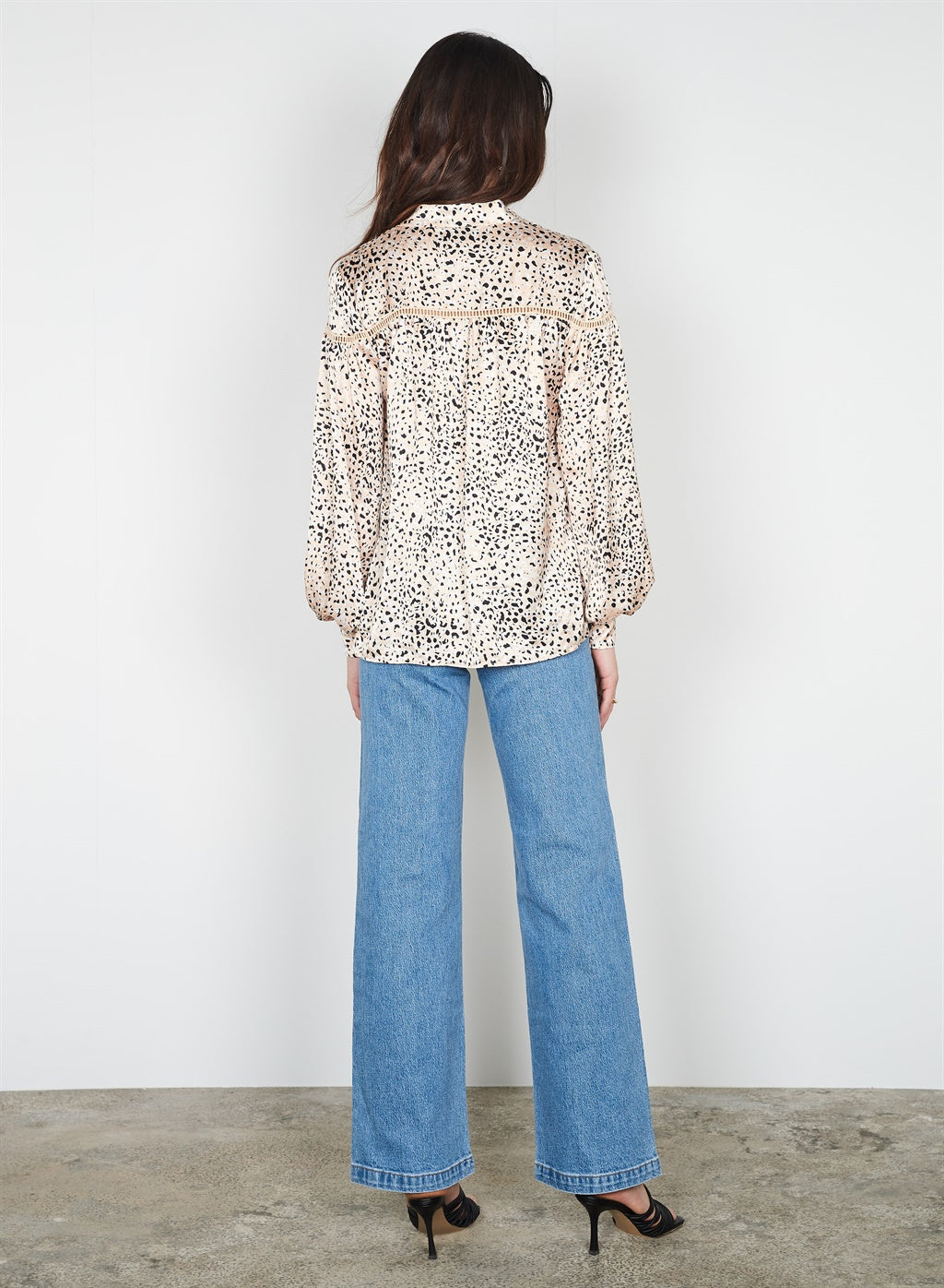 Esmaee - Quartz Blouse - Quartz