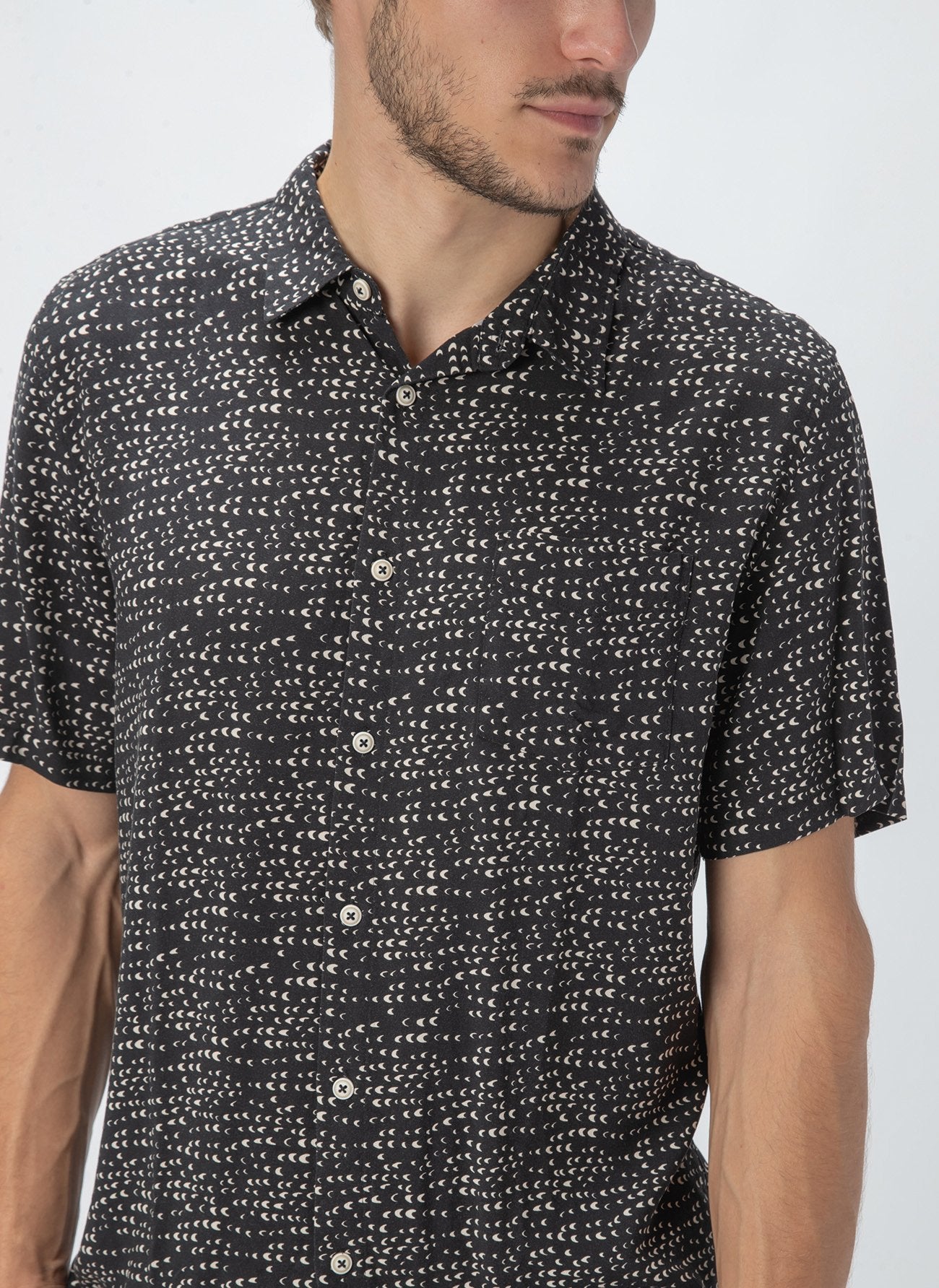 Barney Cools - Holiday SS Shirt - Black Ditzy