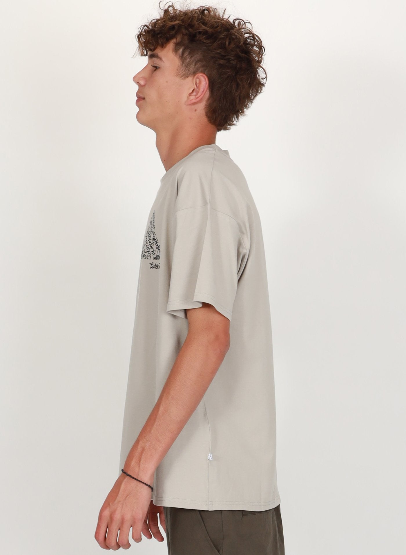 Federation - Ways Tee - Pyramid - Concrete
