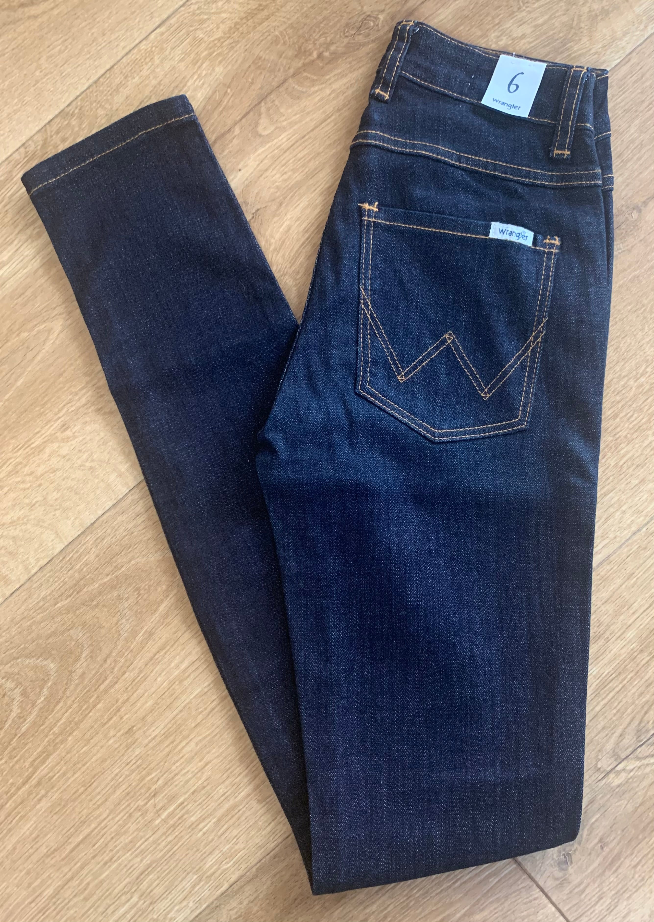 Wrangler - Mid Twiggy Jean - Rinse