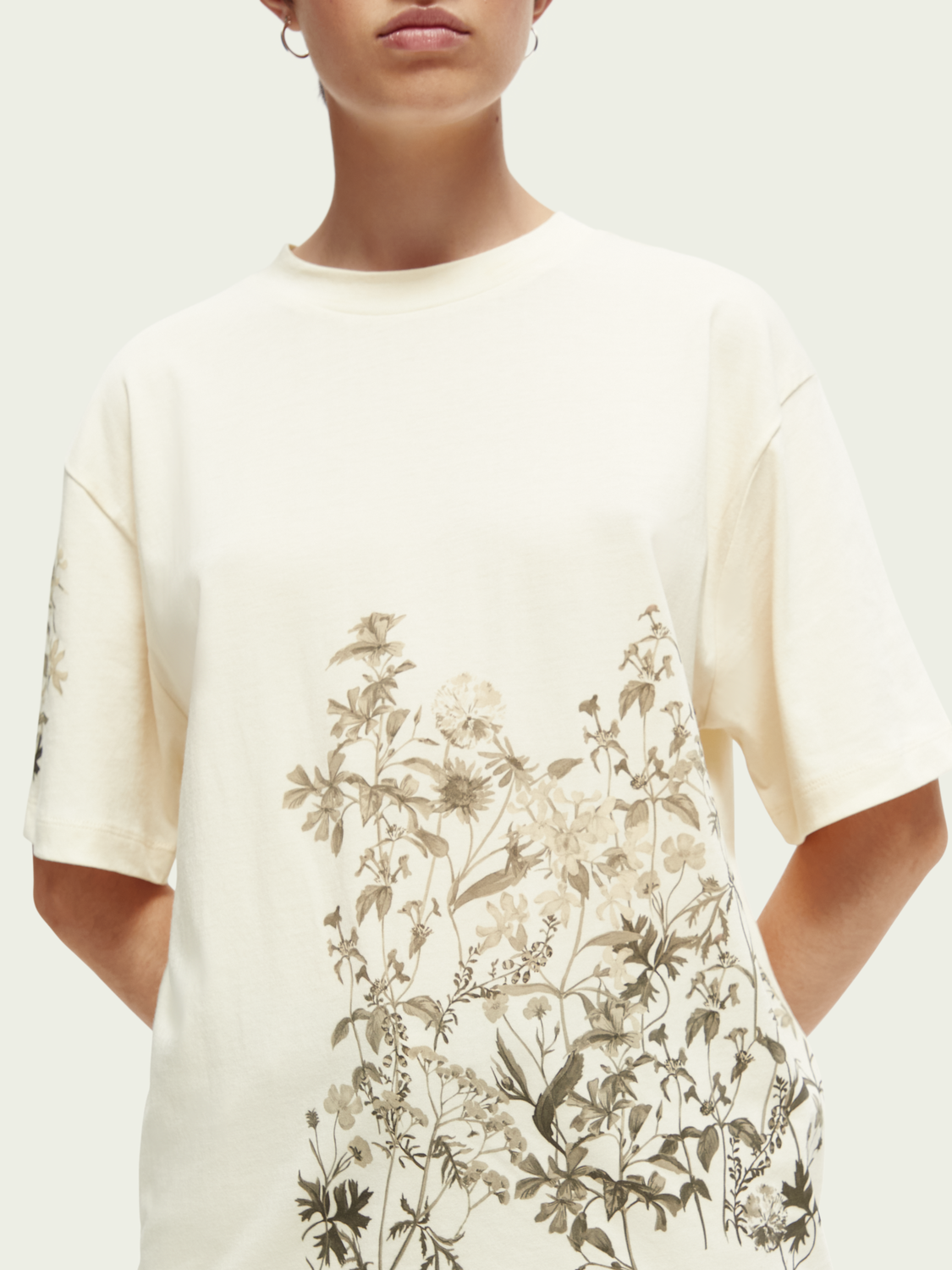 Maison Scotch - Loose Fit Organic T-Shirt - Aged White