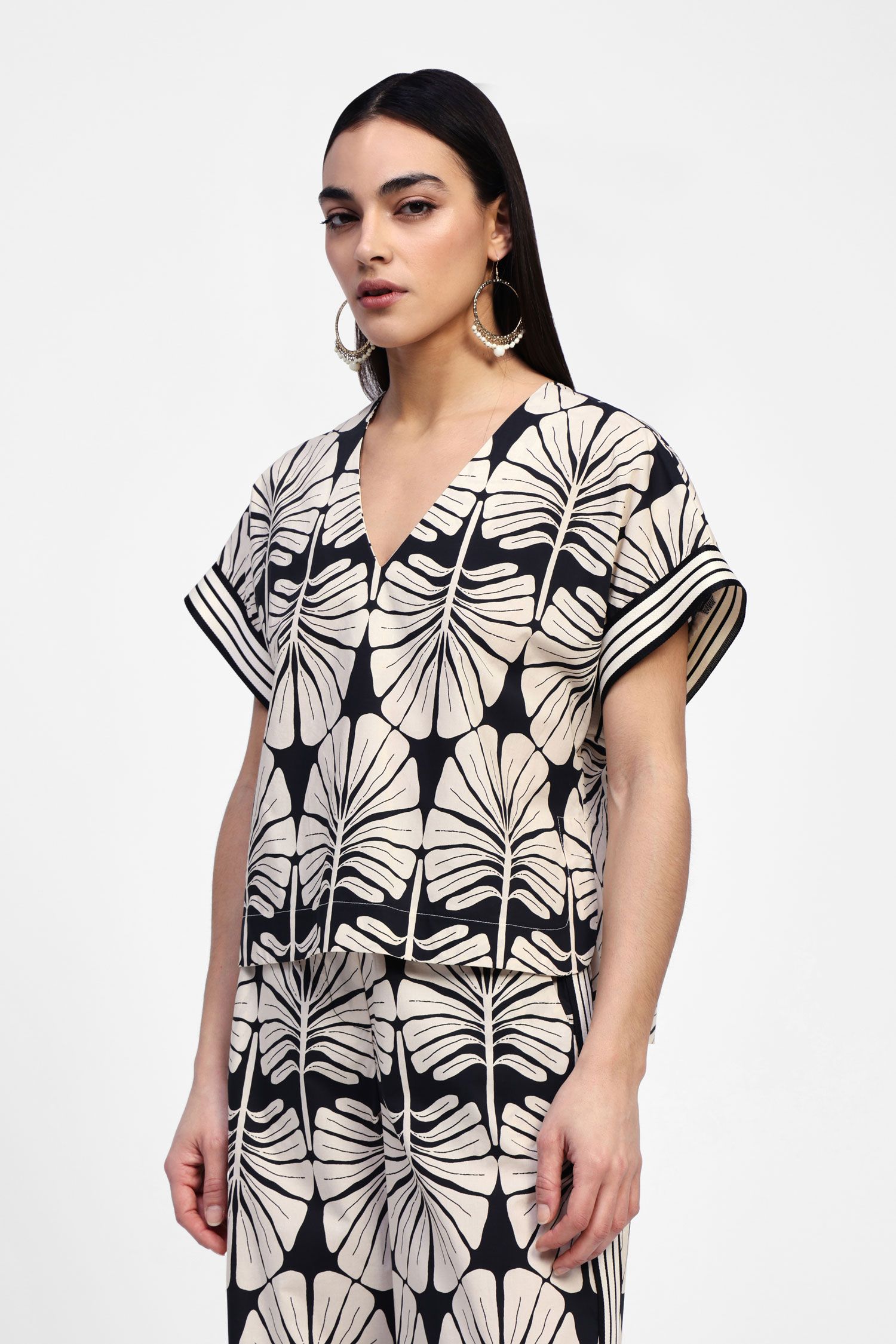 Dixie - Palm Print Tee - Black/White