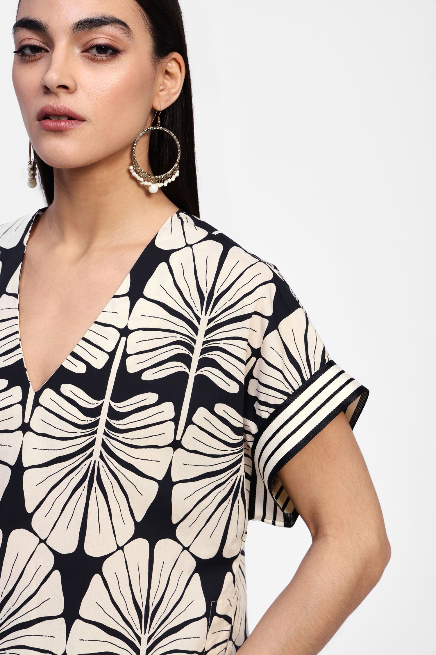 Dixie - Palm Print Tee - Black/White