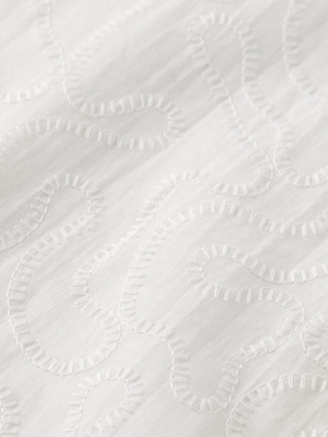 Scotch & Soda - Embroidered SS Relaxed Fit Shirt - White