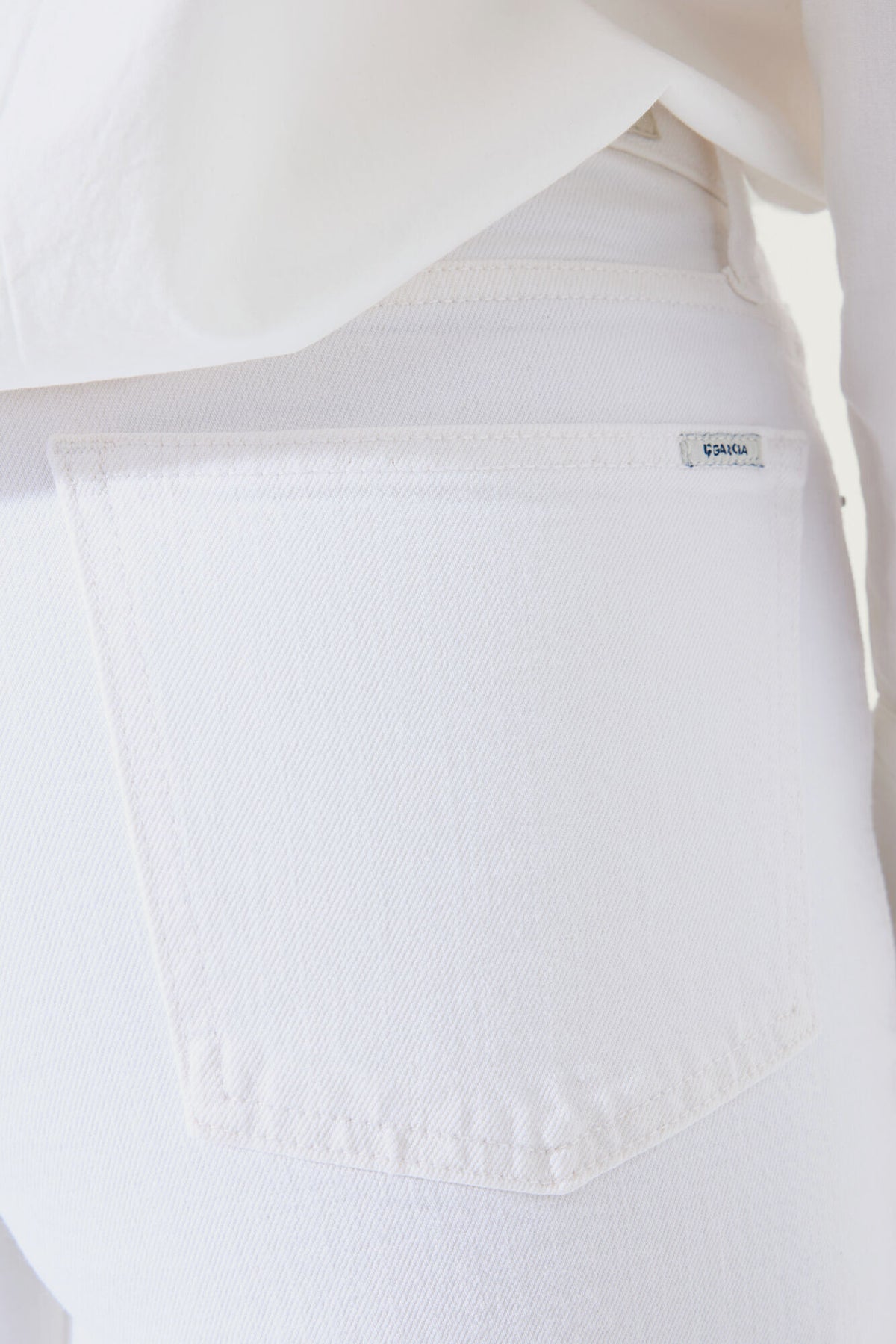 Garcia - Chyla Barrel Jean - White