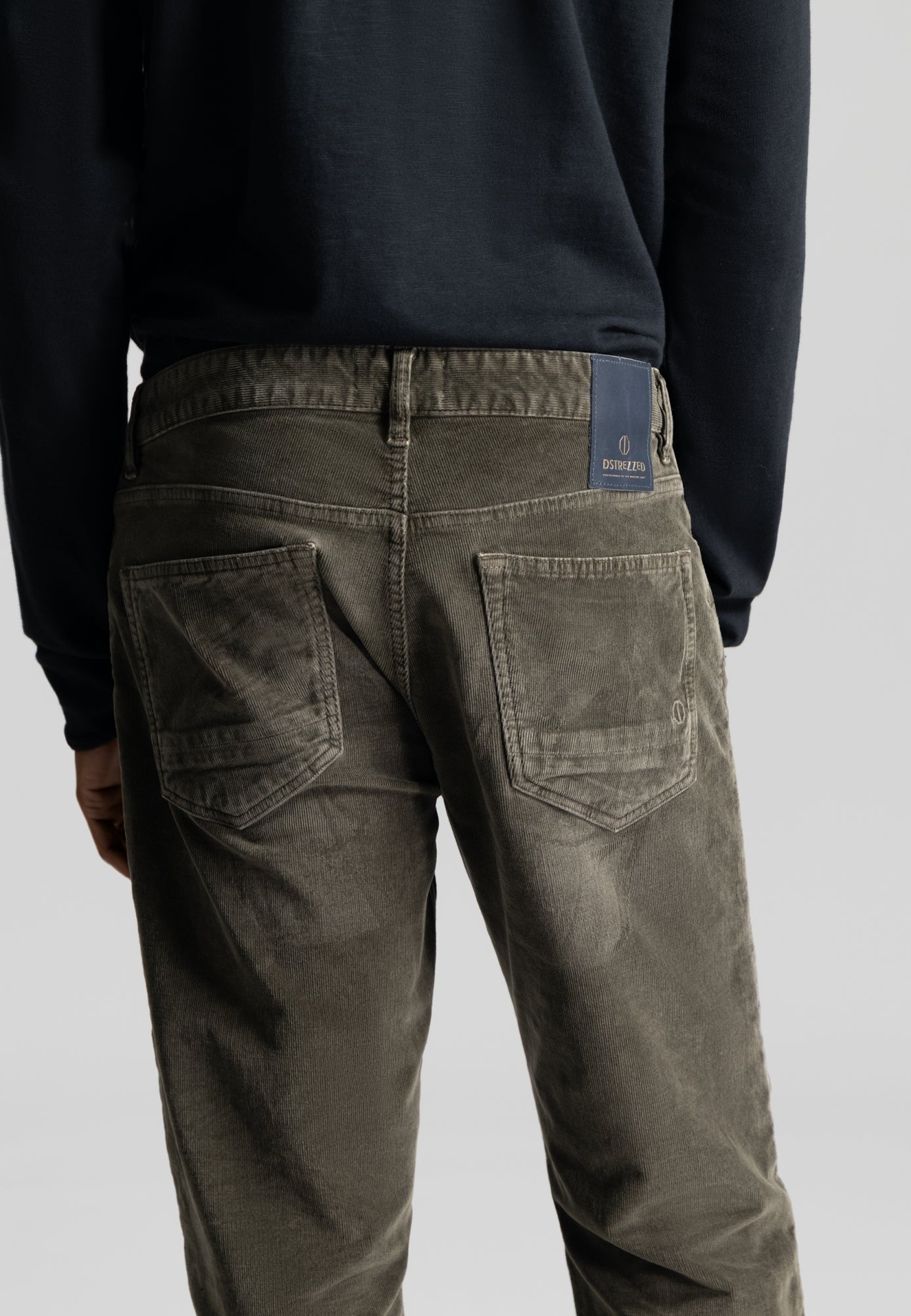 Dstrezzed - Gent D Loose Tapered Faded Ribcord Chino - Olive