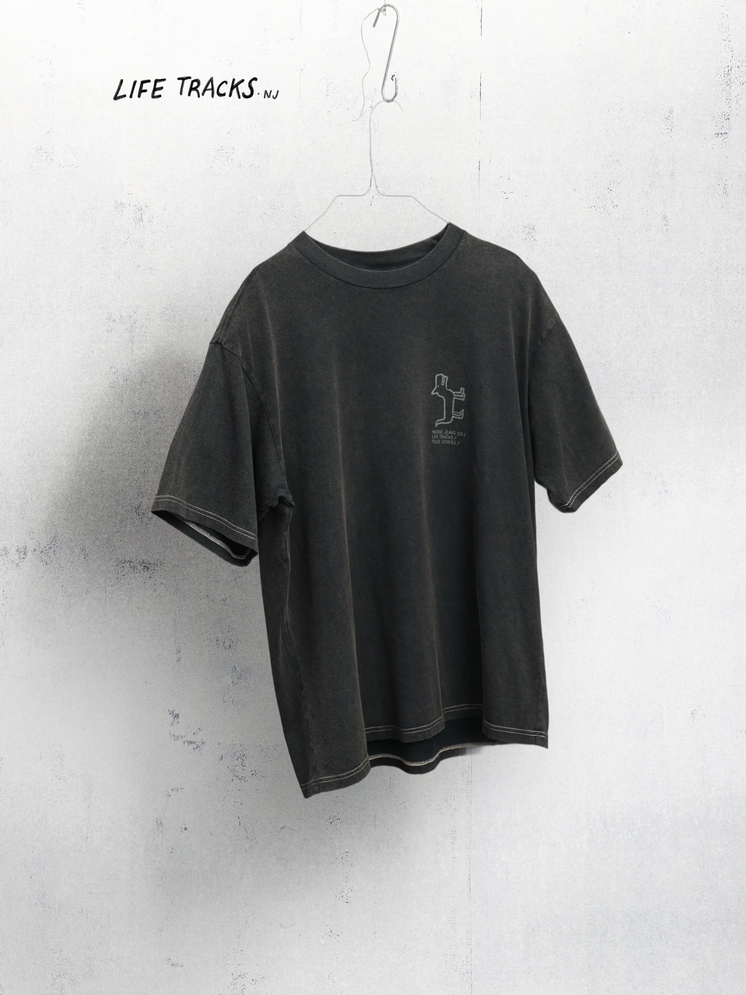 Nudie - Koffe Scratched Tracks Tee - Antracite