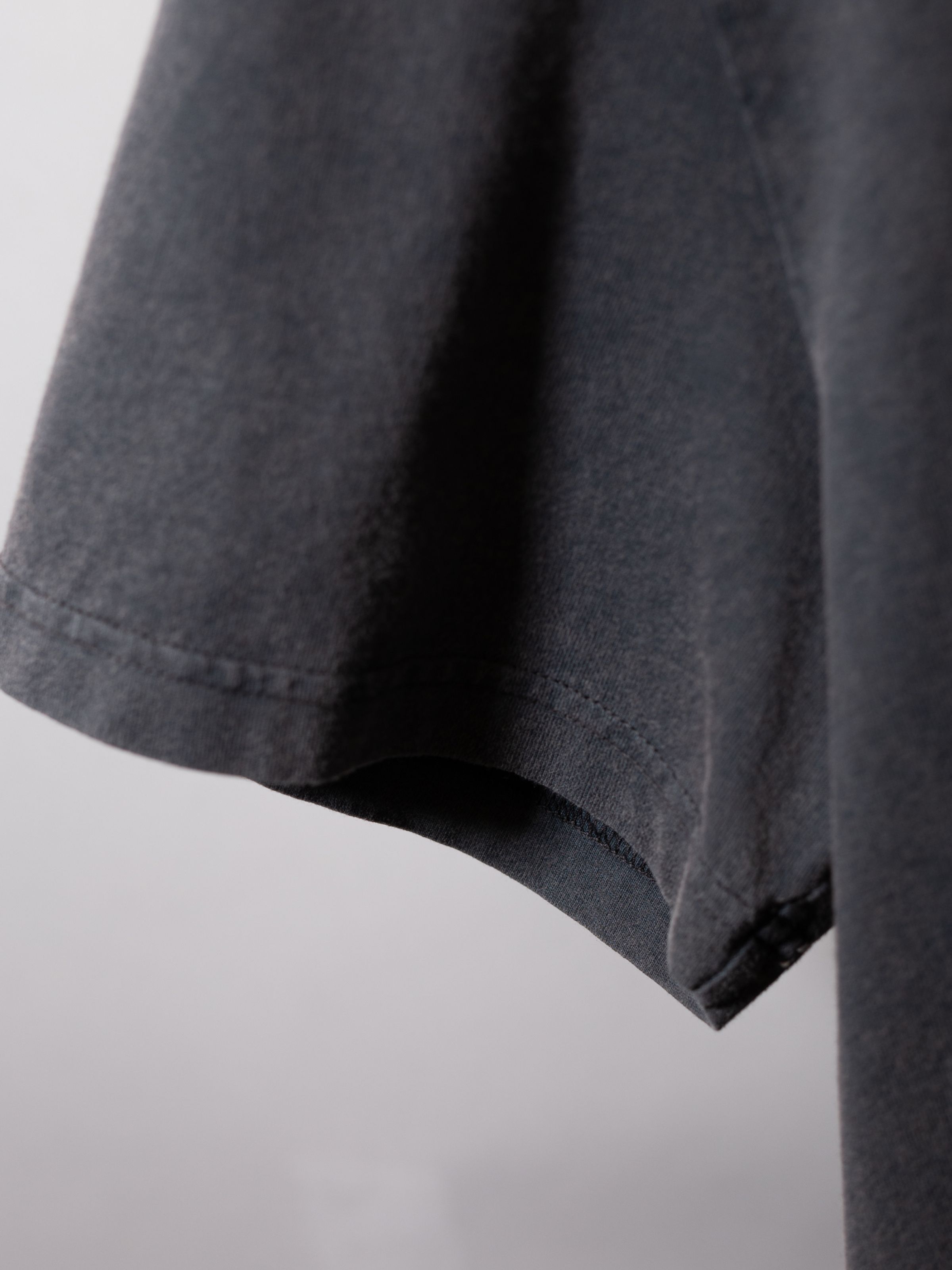 Nudie - Roy Pale Tracks Tee - Antracite