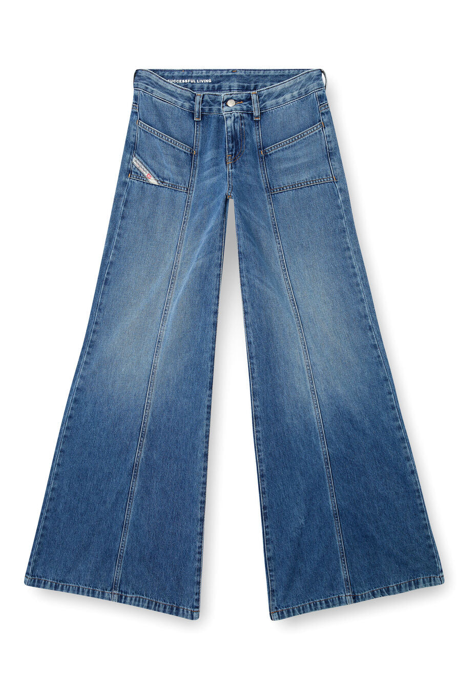 Diesel - D-Akii Flare Jean - 09M56 Wash