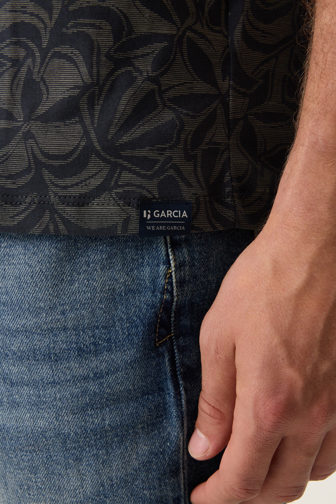 Garcia - Monstera Print Tee - Blue Graphite