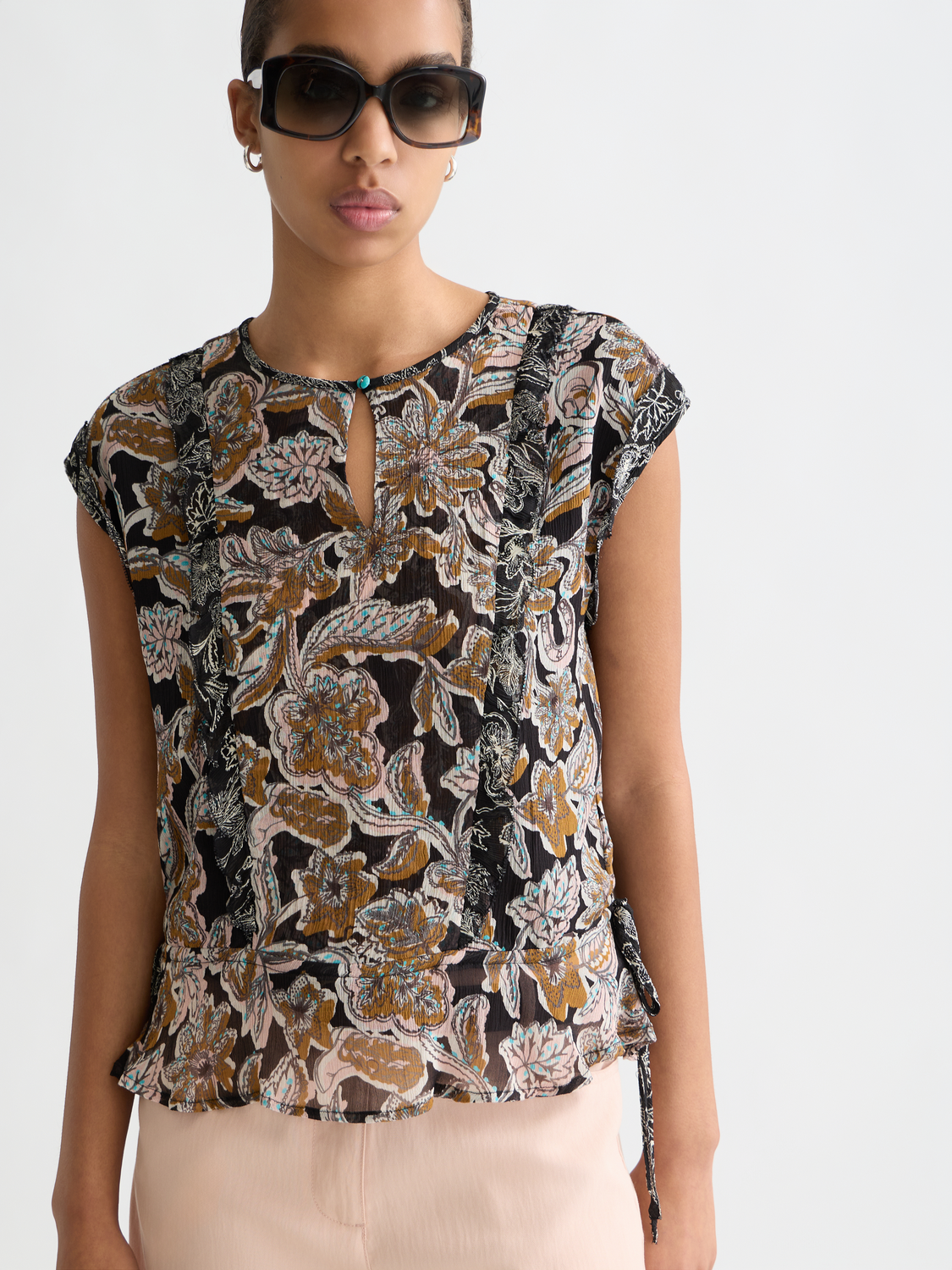 Maison Scotch - Printed Chiffon Ruffle Top - Lucky Bandana Multi Meteorite