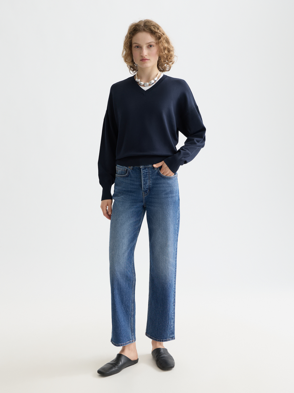 Maison Scotch - Essential V-Neck Relaxed Fit Pullover - Night