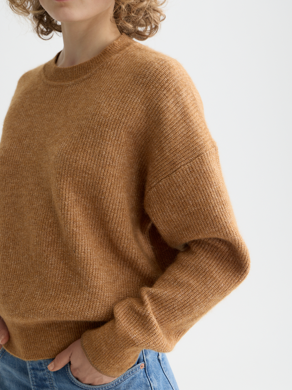 Maison Scotch - Essential Fuzzy Crewneck Pullover - Tobacco Melange