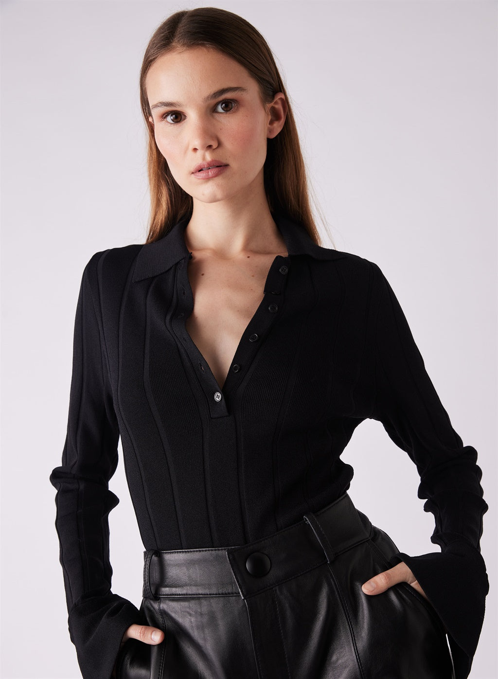Esmaee - Avenue Button Sweater - Black