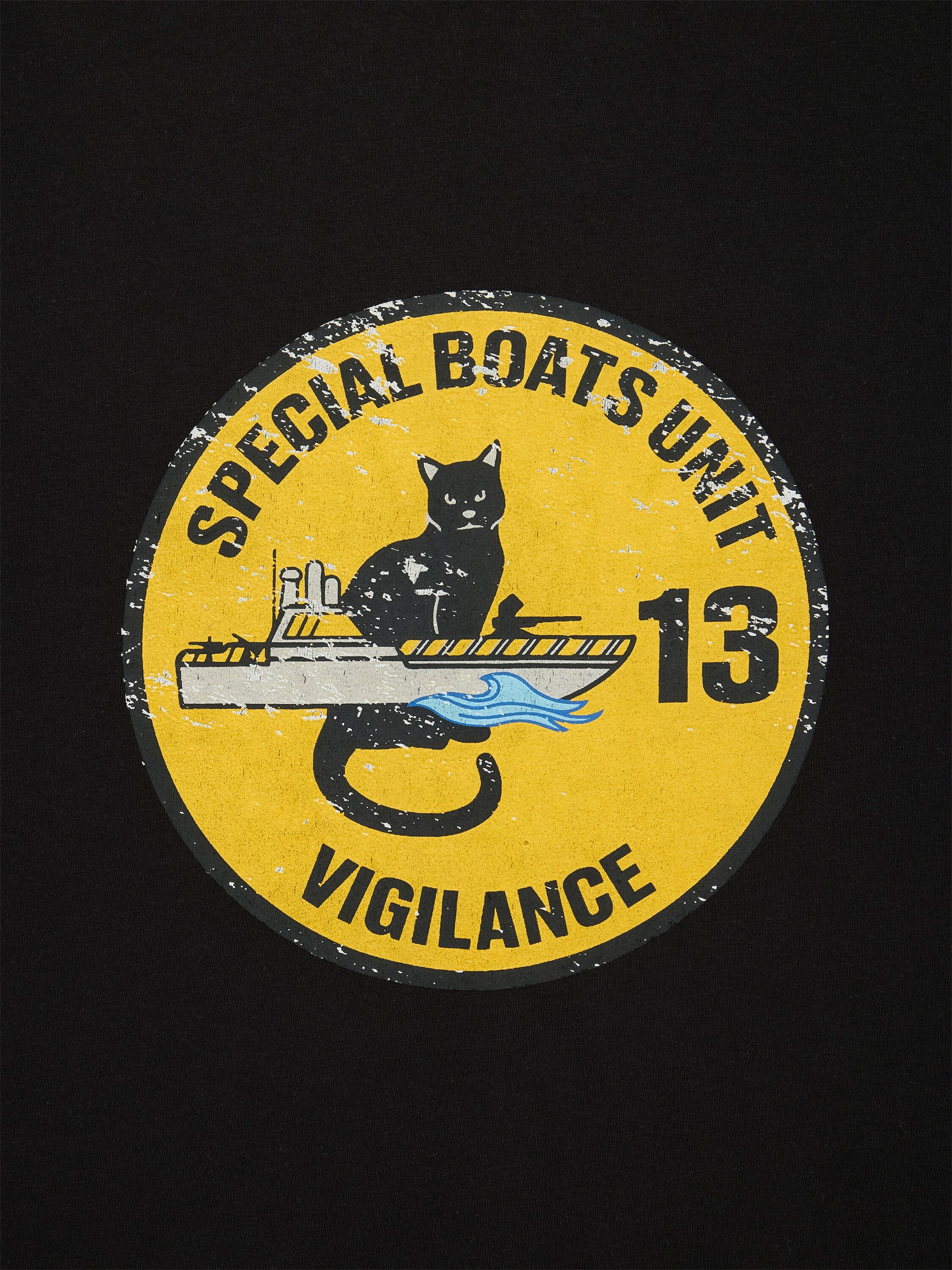 Alpha Ind. - Unisex Relaxed Black Cat Tee - Black