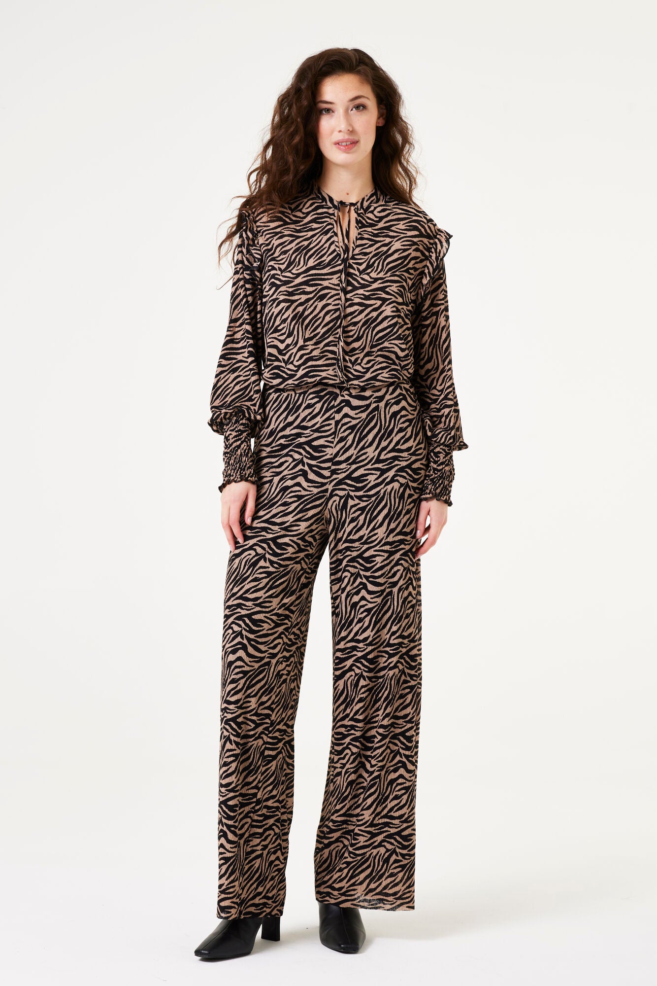 Garcia - Crinkle LS Blouse - Black