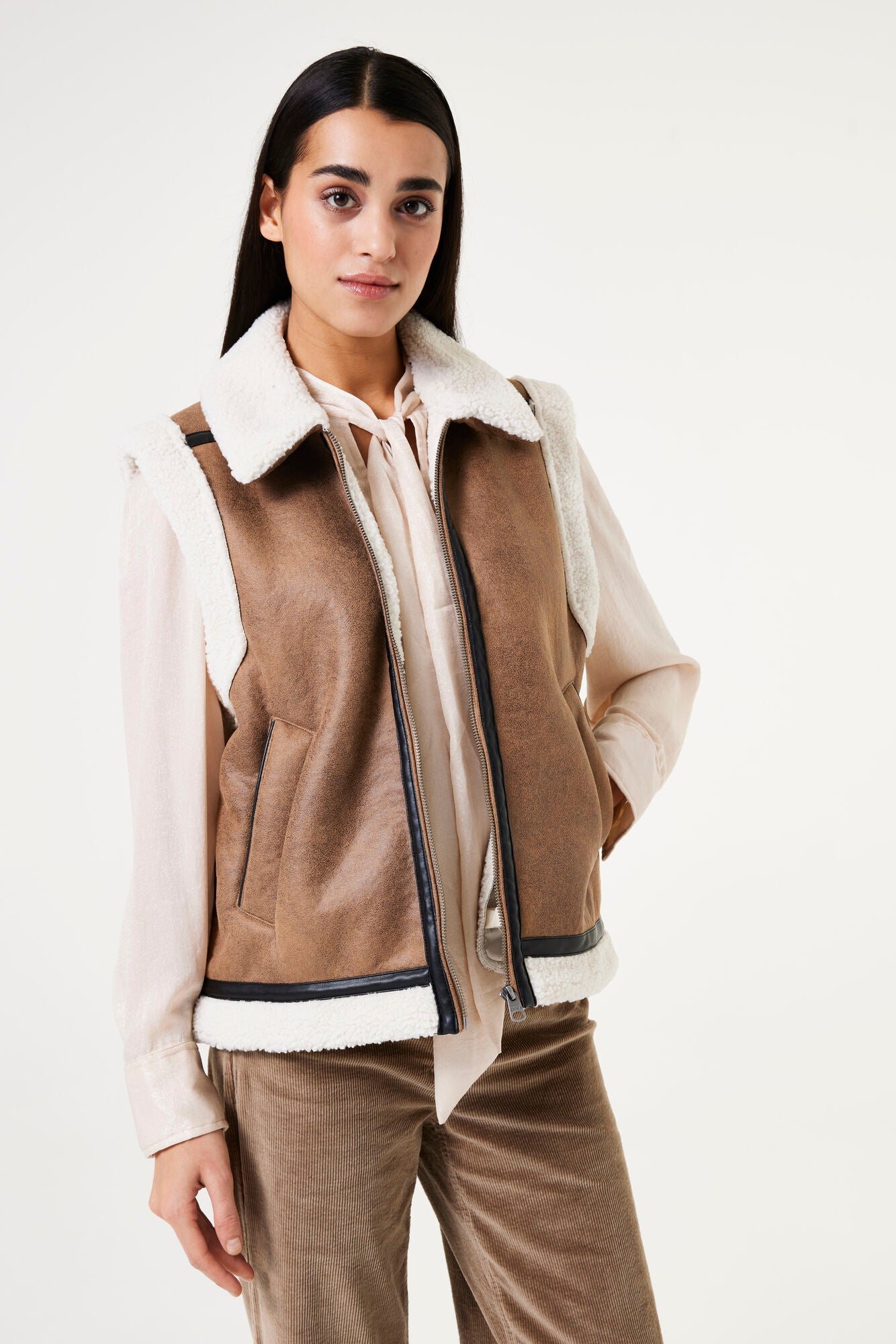 Garcia - Zip Up Teddy Vest - Desert Taupe